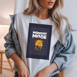 Maglietta Monday Mode, maglietta divertente con umorismo sul lavoro, regalo per gli amanti del caffè immagine 2