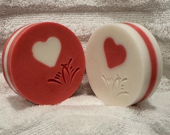 Sweetheart Pours for bridal showers, weddings, anniversaries and every day (4oz).