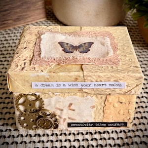 Nature’s gift/trinket box