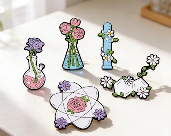 Science & Flower Enamel Pin Set, Cute Chemistry Floral Badge for Backpack, Unique Lab Equipment Lapel Pin Gift for Teacher Student