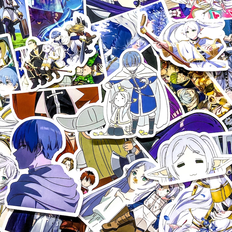 K&ouml;nnte beinhalten: Eine Sammlung von Aufklebern im Anime-Stil mit verschiedenen Charakteren in leuchtenden Farben. Die Aufkleber zeigen detaillierte Illustrationen von Personen in Fantasy-Kleidung mit verschiedenen Posen und Ausdr&uuml;cken. Die Aufkleber befinden sich auf wei&szlig;em Hintergrund.