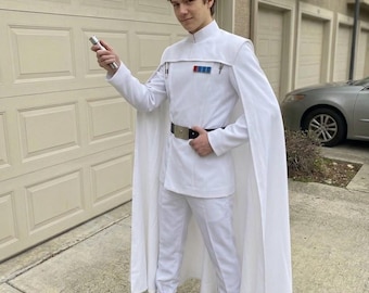 Disfraz blanco de oficial imperial para cosplay, uniforme de gran almirante con capa, atuendo militar de ciencia ficción.