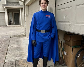Disfraz de oficial imperial azul para cosplay, uniforme de gran almirante con capa, atuendo militar de ciencia ficción.