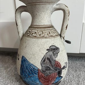 Ánfora griega antigua, reproducción de museo, período clásico (c. 480 a. C.), decoración figurativa pintada a mano, n.° 3. Cerámica de edición limitada.