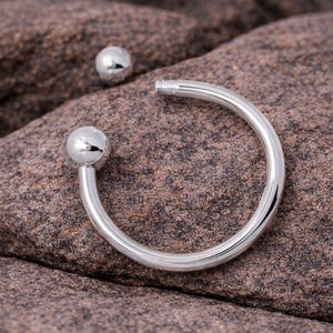 Sterling Silver Plated Horseshoe Keychain Ring • 1.5″ Screw-Open Hoop • DIY Craft Supplies • Keychain Hardware • Charm & Jewelry Making Part
