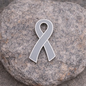 Gray Ribbon Awareness Pins - Brain Cancer Parkinsons Diabetes Support - Fundraising Awareness Events - Survivor Gifts - Bulk