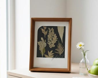 Custom Botanical Specimen Frame: Elegant & Soothing Pressed Plant Wall Art