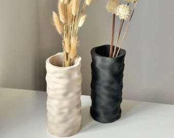 Clayla Vase - Weiche, handgeformte Minimalismus-Vase