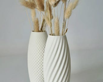 Texturia Vase - Minimalistisches skulpturales Duo mit weichen & gedrehten Texturen