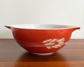 Vintage Pyrex Autumn Harvest Wheat Mixing Bowl – 4 Quart Cinderella Serving Bowl
