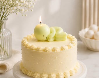 Sleepy Smiski Candle