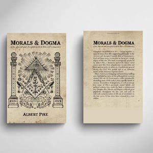 Peut inclure: Présentation de deux pages du livre "Morals & Dogma" d'Albert Pike. La couverture présente des illustrations complexes en noir et blanc de symboles maçonniques, dont un œil omniscient, des colonnes et des outils. Le titre et le nom de l'auteur sont affichés.