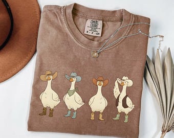 Comfort Colors® Cute Cowboy Goose Shirt, Funny Western Goose Tee, Country Farm Shirt,Vintage Wild West Outfit,Cowgirl Goose Shirt,Rodeo Gift