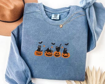 Comfort Colors® Halloween Cat Pumpkin Embroidery Shirt, Cute Minimalist Halloween Tee,Autumn Embroidered Top,Cat Lover Gift,Cozy Fall Outfit