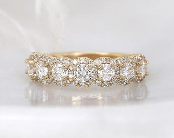 Runder Moissanit Halo-Ehering, 14K solides Gelbgold Stapelband, Diamantring, Halo Eternity Band, Jubiläum & Geburtstagsgeschenk