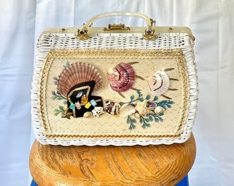 Vintage 1950s 1960s White Wicker Purse Princess Charming by Atlas Handbag Sea Shell Fish Design Treasure Chest Lucite Pearlized Handle