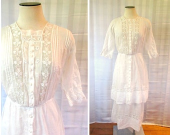 Antique Edwardian Dress 1900s White Cotton Batiste Crochet Lace 36 / 37 Inch Bust Long Romantic Vintage Wedding Lawn Tea Dress