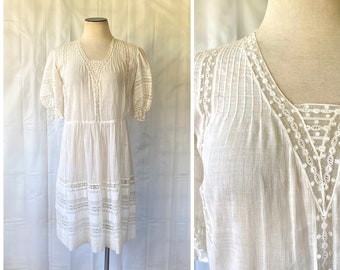 Antique Edwardian Dress 1910s White Cotton Batiste Netting Lace 36 / 37 Inch Bust Romantic Vintage Frock M