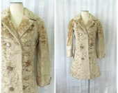 Vintage Sheared Lamb Fur Coat Golden Beige 1950s 1960s 34 35 Bust Celluloid Buttons Double Breasted Astrakhan Extra Small Petite 2