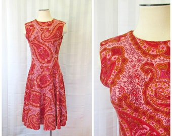 Vintage Paisley Dress 1960s 1970s Red Pink Orange Wool Blend Sleeveless Frock 34 Bust M Fit and Flare