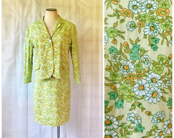 Vintage Skirt Suit with Matching Jacket 1960s 1970s Green Orange White Small Flower Pattern 42 Bust / Skirt Waist 27 Inches