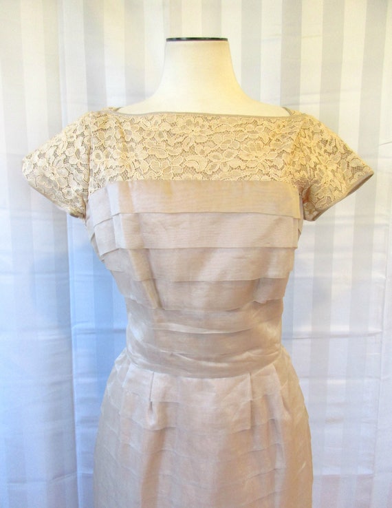 Vintage Party Dress 1950s Champagne Beige Lace Sh… - image 3