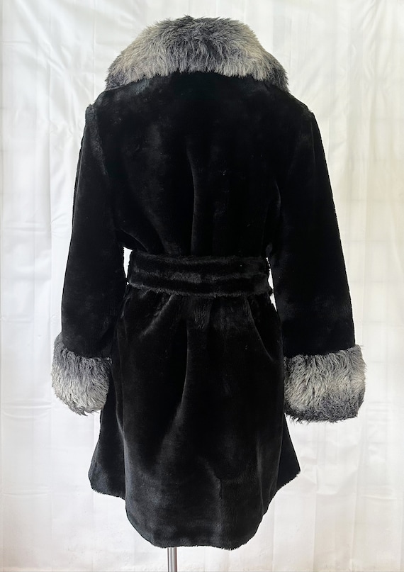 Vintage 1960s White Faux Fur Jacket