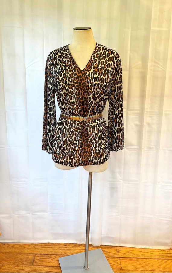 UNAN™ - Vintage Leopard Print Top main image 0