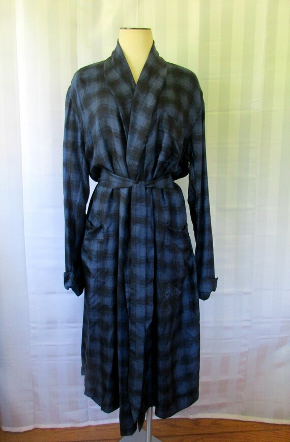Vintage 1950s 1960s Silk Robe Navy Blue Plaid Men