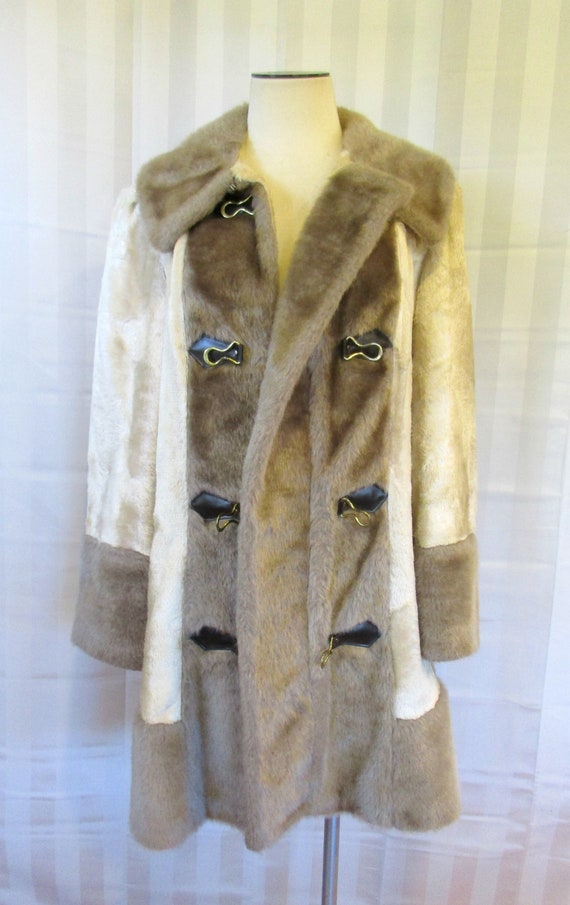 Vintage 1960s 1970s Coat Mod Faux Fur Beige Taupe… - image 6