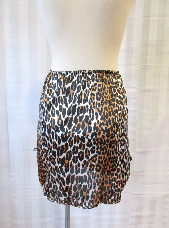 Vintage Leopard Print Half Slip 1960s 1970s Vanit… - image 5