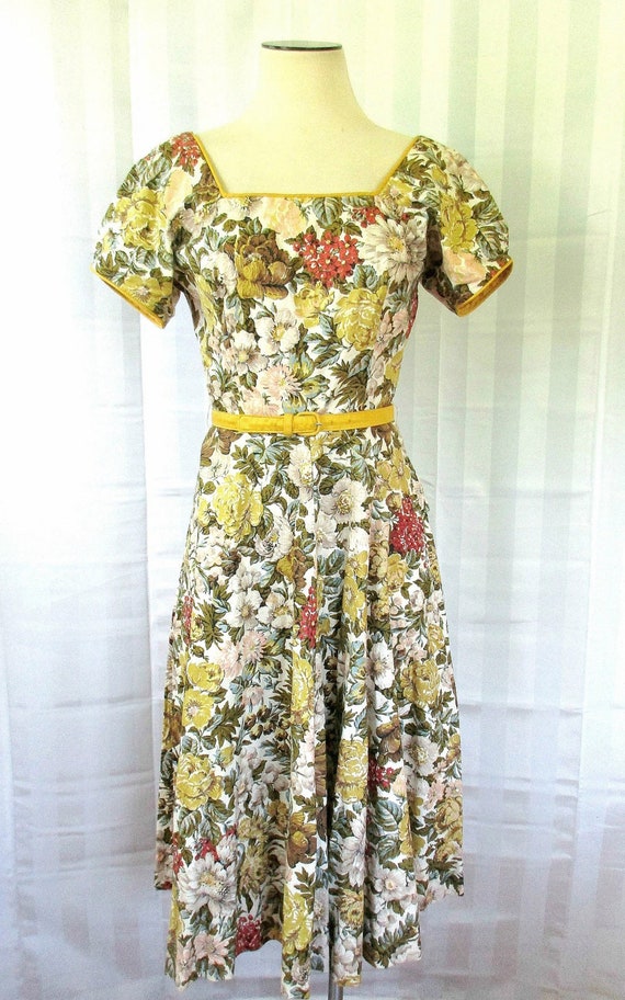 Vintage 1950s Dress with Rhinestones Floral Green… - image 2