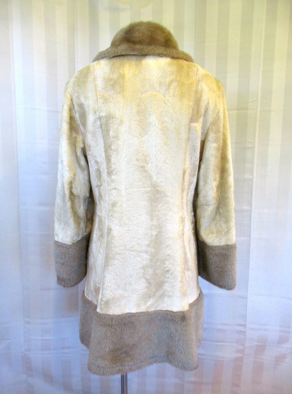 Vintage 1960s 1970s Coat Mod Faux Fur Beige Taupe… - image 5