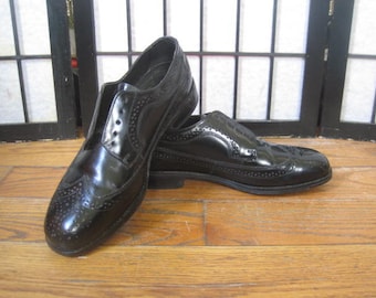 Vintage Mens Shoes 10.5 10 1/2 M Black Oxfords by Nunn Bush Wing Tip Wingtip Dress Shoe Spectator Like New