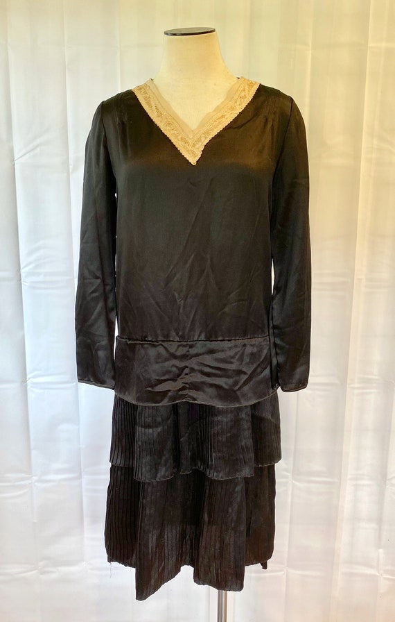Vintage 1920s 1930s Black Silk Dress Beige Lace Art D… - Gem