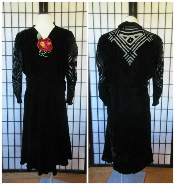 Vintage 1930s Dress Black Silk Velvet Burnout Art… - image 1