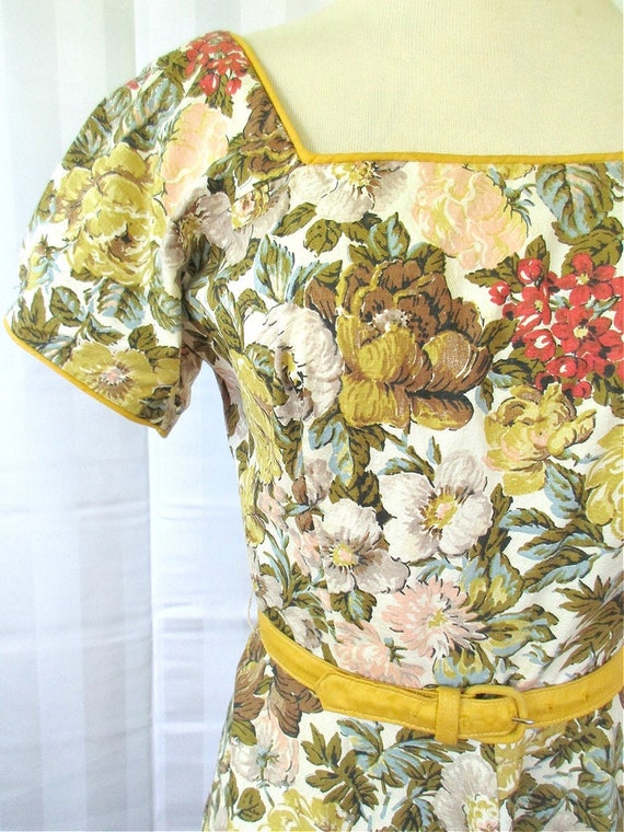 Vintage 1950s Dress with Rhinestones Floral Green… - image 3