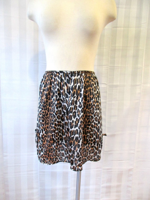 Vintage Leopard Print Half Slip 1960s 1970s Vanit… - image 2