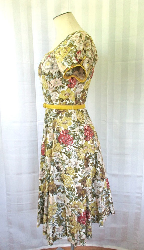 Vintage 1950s Dress with Rhinestones Floral Green… - image 5