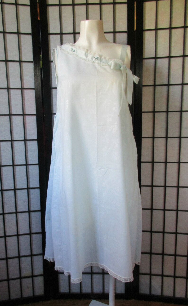 lord and taylor white lace dress