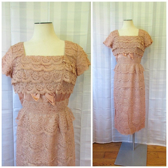 Vintage 1950s Lace Party Dress Champagne Beige Sh… - image 1