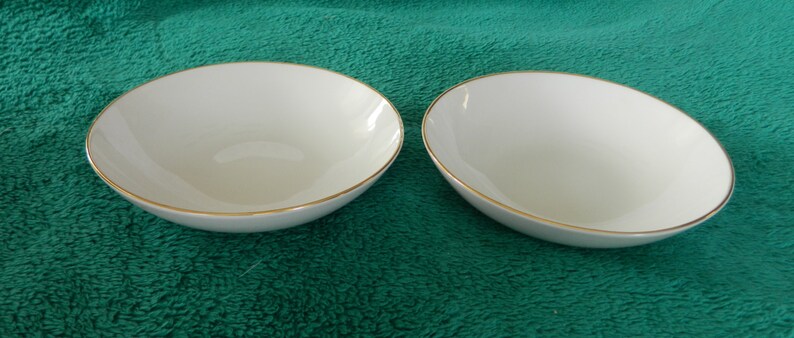 Mikasa fine china Imperial Narumi 5537 fruit bowl