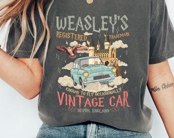 Wizard Flying Car Shirt, Weasley's Magic School T-shirt, Vintage Streetwear Graphic shirt