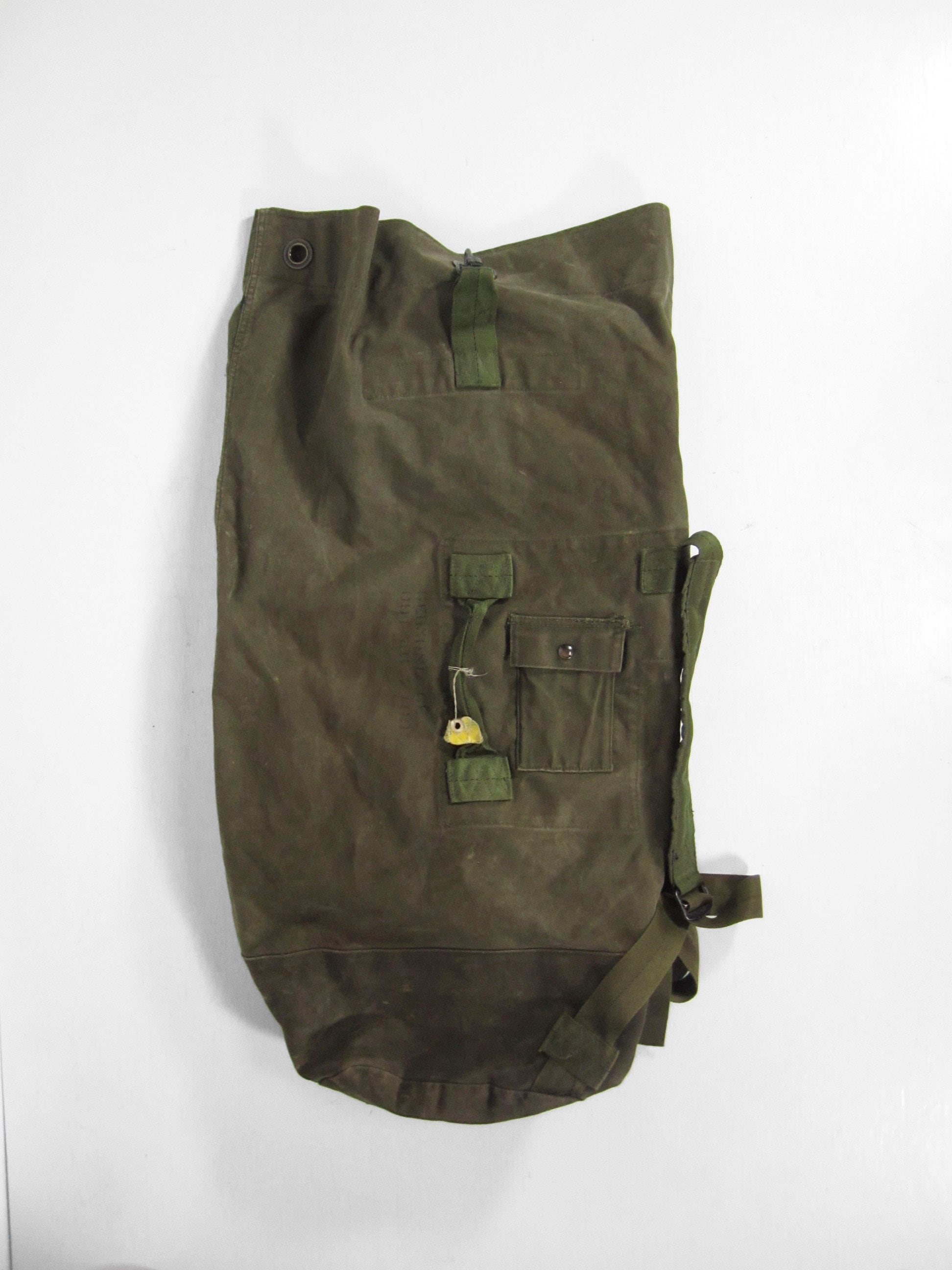 米軍　使用　オリーブドラブ バックパック 米軍実物 新型 ダッフルバッグ リュック OD 大型バッグ アウトドア 個人装備