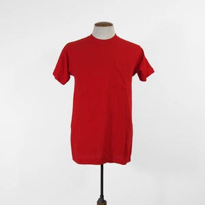 Vintage 90s Pocket T-shirt Fruit of the Loom Deadstock Made in USA - Medium