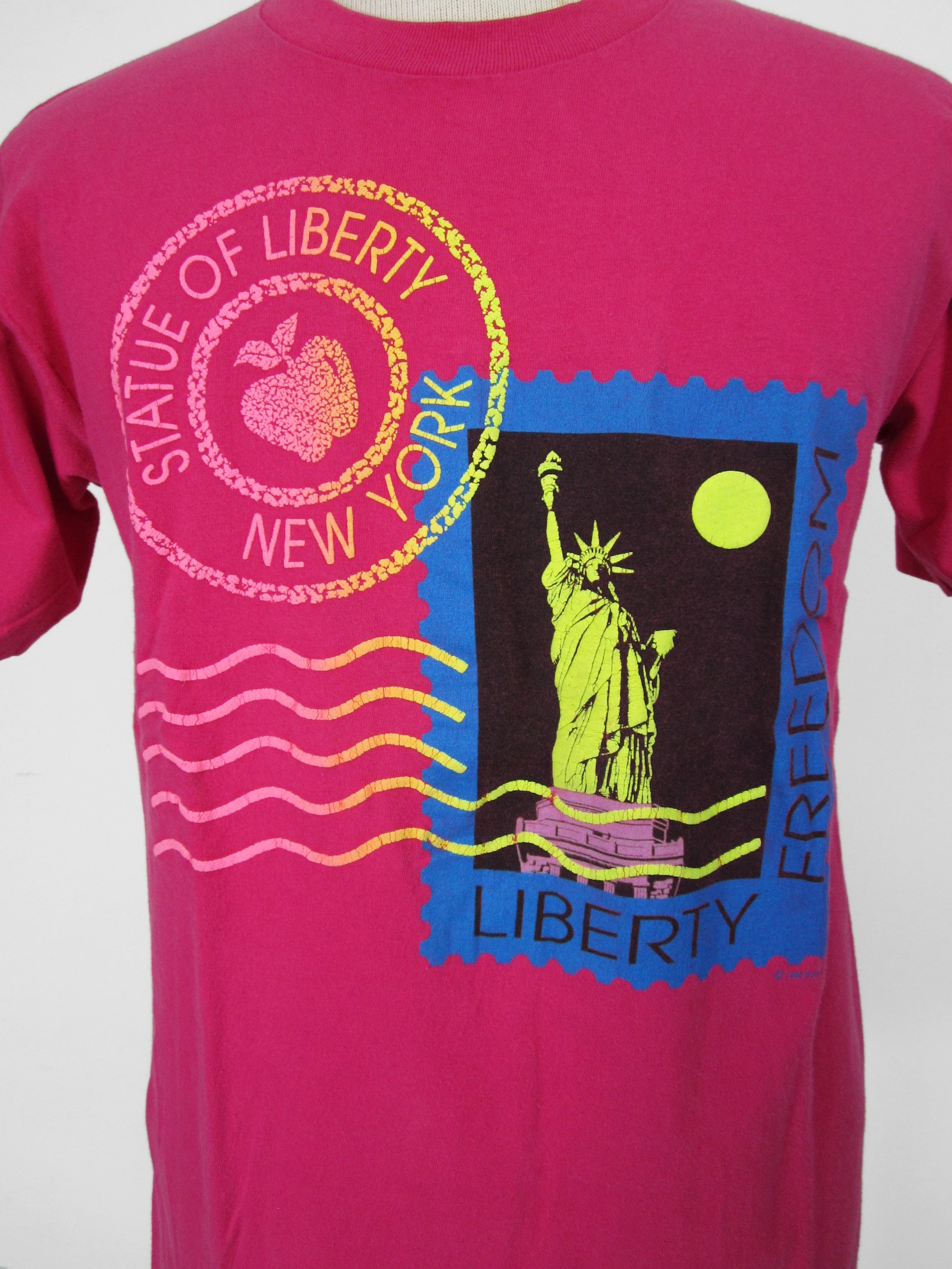 Vintage Statue of Liberty T-shirt 90s Hot Pink New York Tee | Etsy