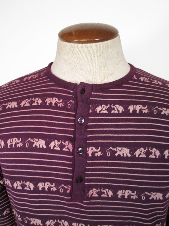 Vintage 60s Elephant Knit Henley Shirt Pullover C… - image 3