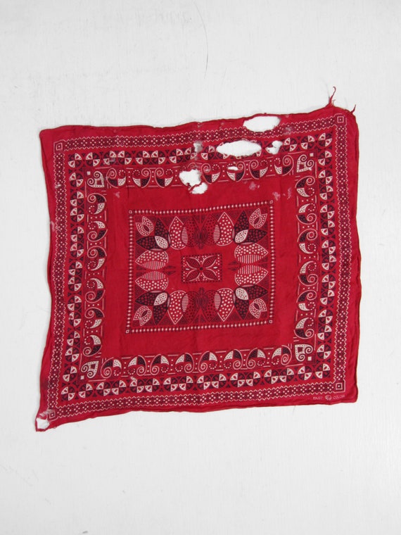 Vintage 40s Red Bandana Trunk Down Turkey Red Fas… - image 2