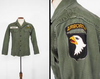 Vintage US Army Type 1 Shirt 101st Airborne Screaming Eagles 1960s - Slim Small