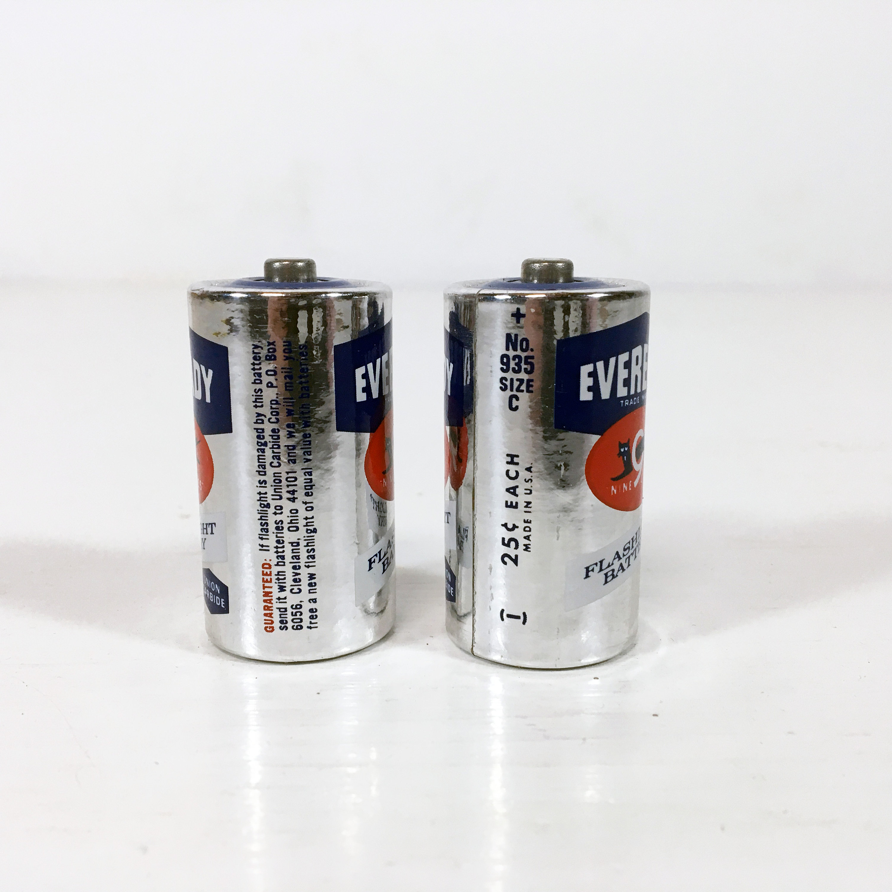 Vintage Eveready 9 Lives Flashlight Batteries Union Carbide Vintage Eveready 9 Lives Flashlight Batteries Union Carbide